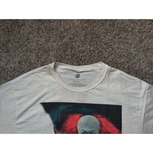 IT The Movie Shirt Adult Mens Medium White Red Evil Clown Short Sleeve - Picture 3 of 16